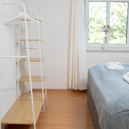 Jino I Modern - Lage - Balkon Apartamento *