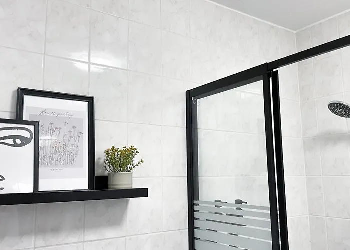 Jino I Modern - Lage - Balkon * Pirna