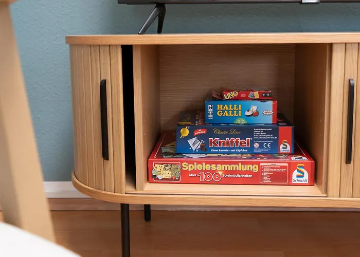 Jino I Modern - Lage - Balkon Пирна