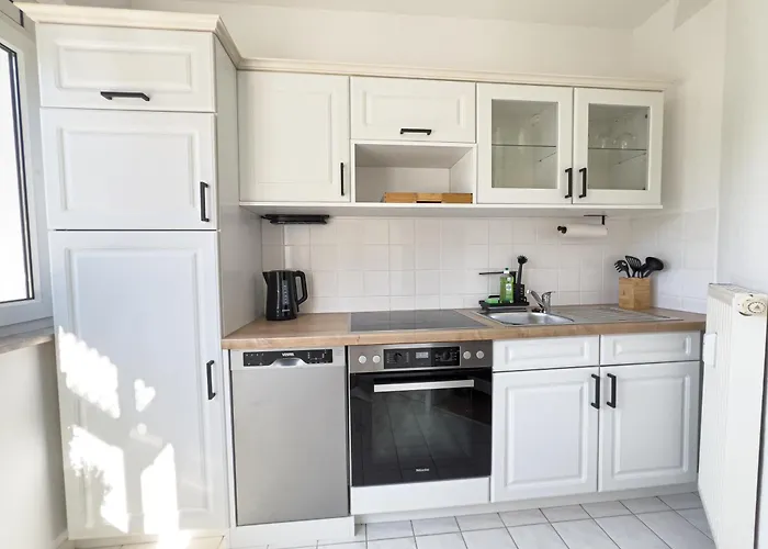 Jino I Modern - Lage - Balkon *